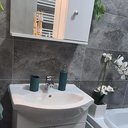 Pallady 85 Apartment *